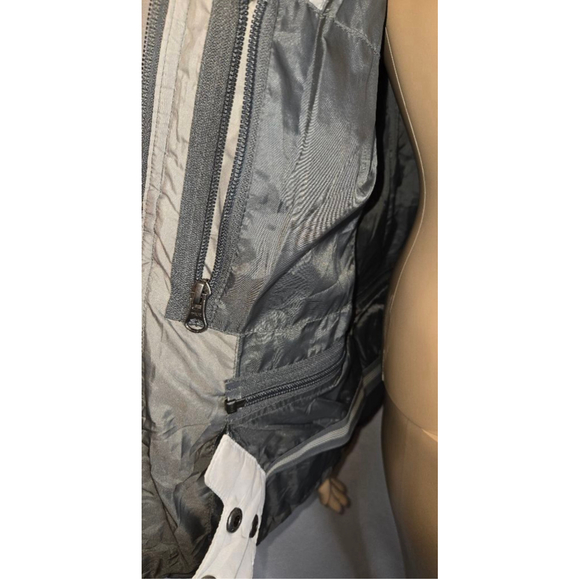 Chevignon Puffer Jacket | Winter | Women | Gray | Size XS - Picture 9 of 11